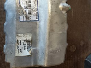 bontott VW GOLF V Olajteknő