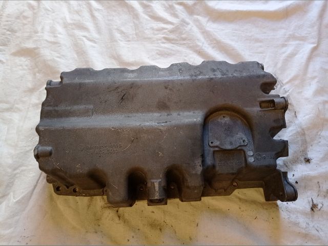 bontott VW GOLF V Olajteknő