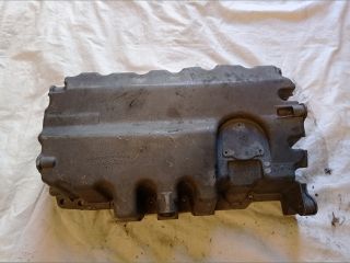 bontott VW GOLF V Olajteknő