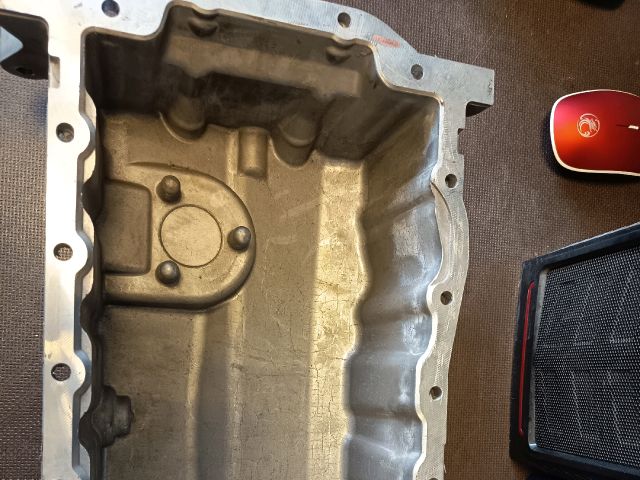 bontott VW GOLF V Olajteknő