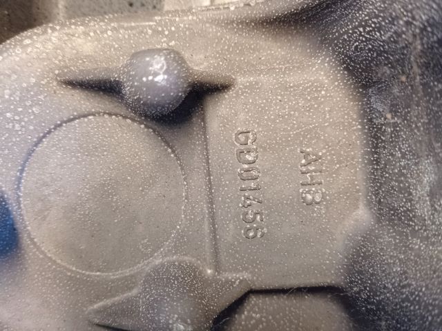 bontott VW GOLF V Olajteknő