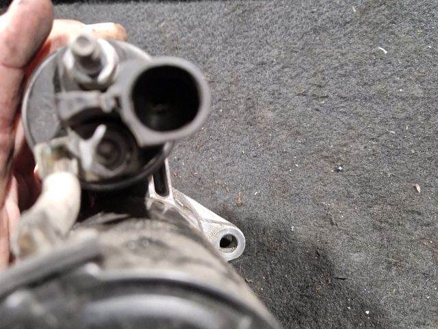 bontott VW GOLF V Önindító