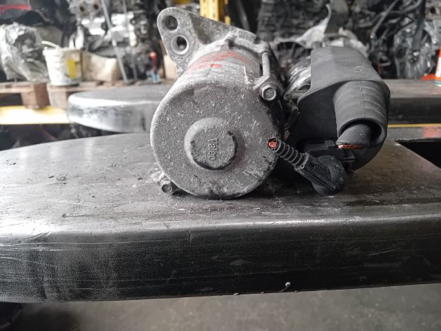 bontott VW GOLF V Önindító