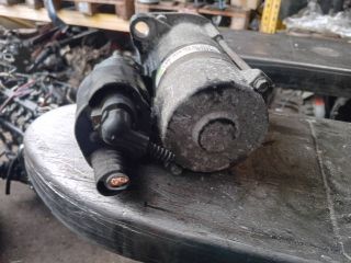 bontott VW GOLF V Önindító