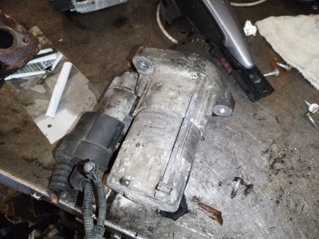 bontott VW GOLF V Önindító