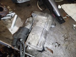 bontott VW GOLF V Önindító