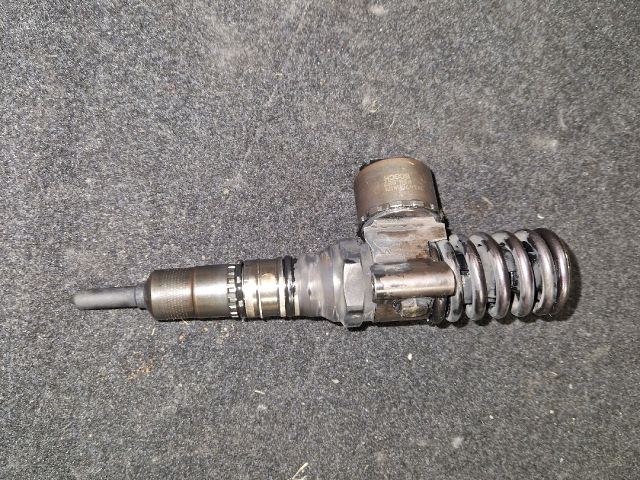 bontott VW GOLF V Porlasztó (1 db)