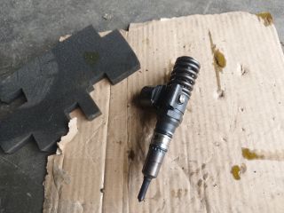 bontott VW GOLF V Porlasztó (1 db)