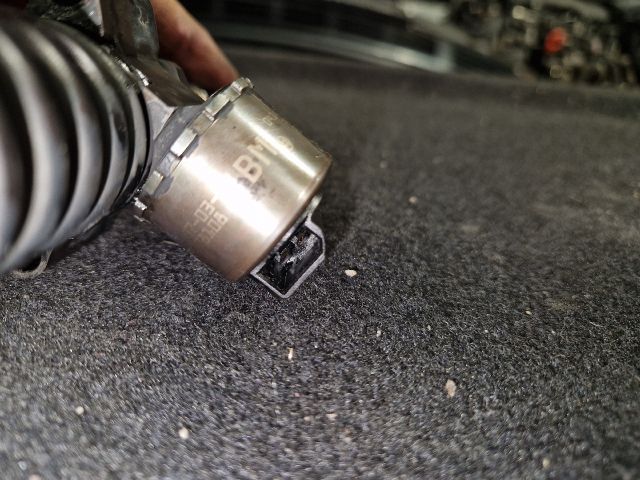 bontott VW GOLF V Porlasztó (1 db)