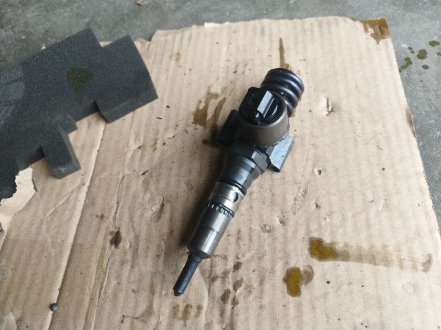 bontott VW GOLF V Porlasztó (1 db)