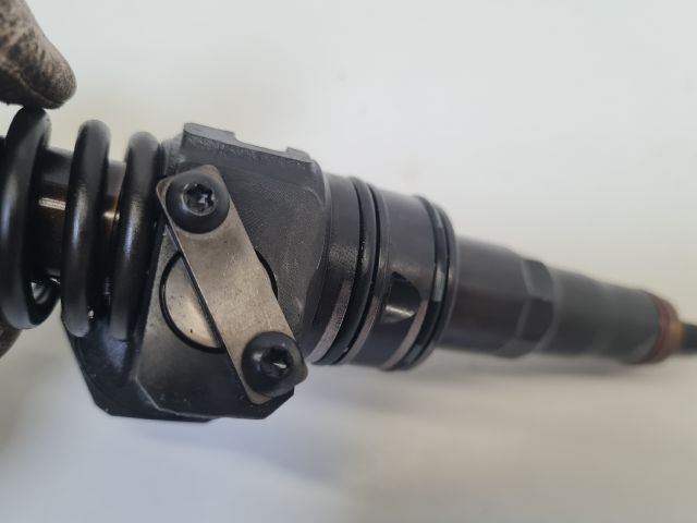 bontott VW GOLF V Porlasztó (1 db)