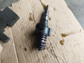 bontott VW GOLF V Porlasztó (1 db)