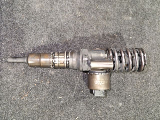 bontott VW GOLF V Porlasztó (1 db)