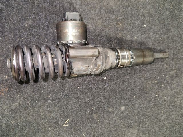 bontott VW GOLF V Porlasztó (1 db)