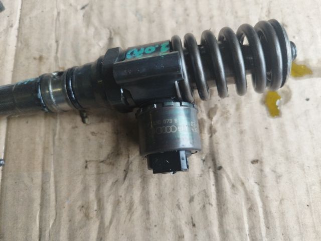 bontott VW GOLF V Porlasztó (1 db)