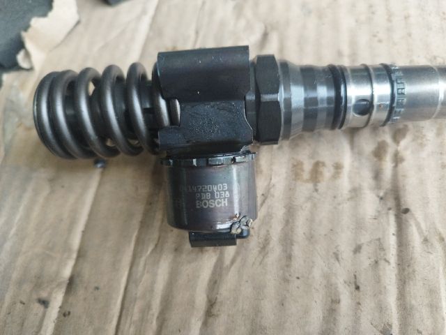 bontott VW GOLF V Porlasztó (1 db)