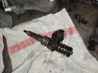 bontott VW GOLF V Porlasztó (1 db)