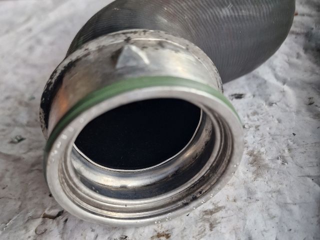 bontott VW GOLF V Turbócső