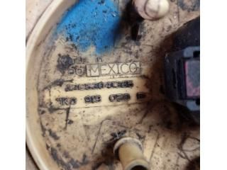 bontott VW GOLF V Üzemanyag Szivattyú