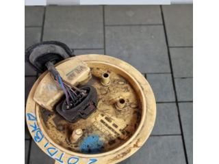 bontott VW GOLF V Üzemanyag Szivattyú