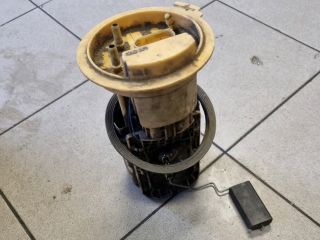 bontott VW GOLF V Üzemanyag Szivattyú