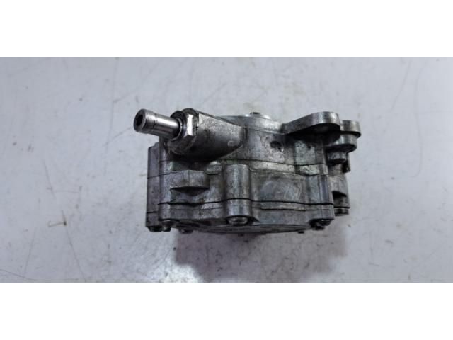 bontott VW GOLF V Vákumpumpa