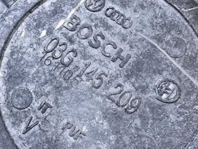 bontott VW GOLF V Vákumpumpa