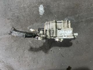 bontott VW GOLF V Vákumpumpa