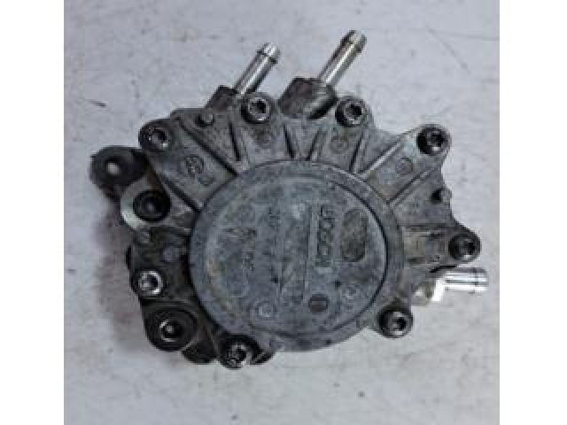 bontott VW GOLF V Vákumpumpa