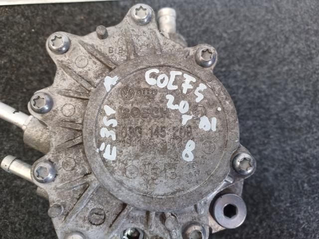 bontott VW GOLF V Vákumpumpa