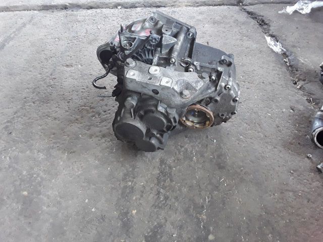 bontott VW GOLF V Váltó (Mechanikus)