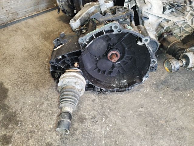 bontott VW GOLF V Váltó (Mechanikus)