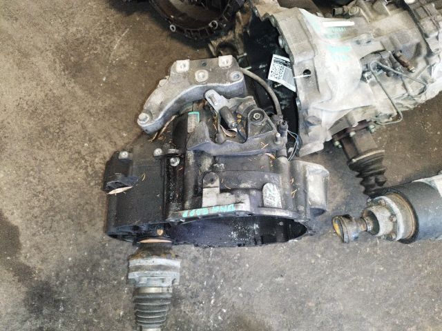 bontott VW GOLF V Váltó (Mechanikus)