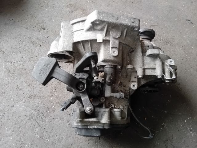 bontott VW GOLF V Váltó (Mechanikus)