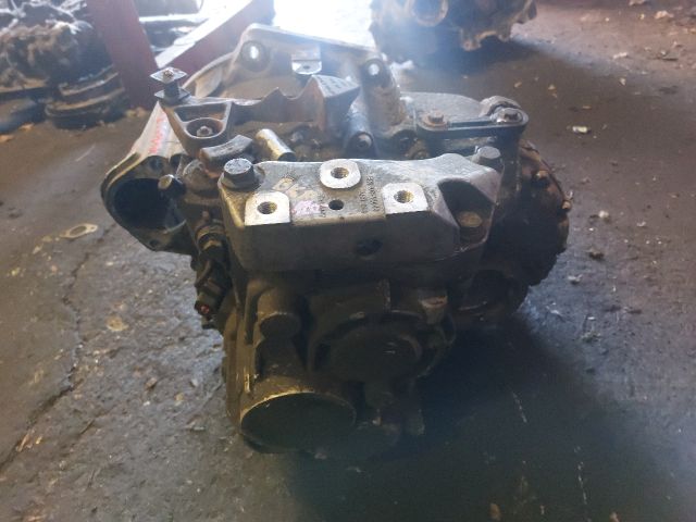 bontott VW GOLF V Váltó (Mechanikus)