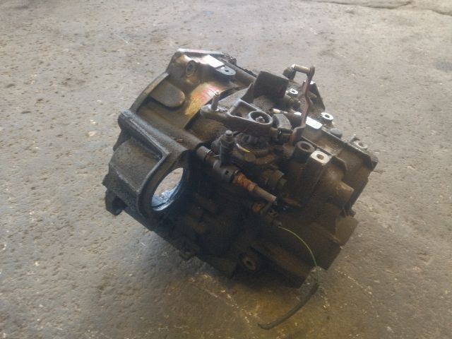 bontott VW GOLF V Váltó (Mechanikus)