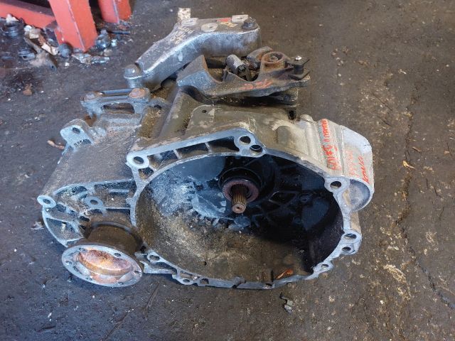 bontott VW GOLF V Váltó (Mechanikus)