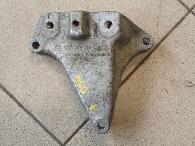 bontott VW GOLF V Váltó Tartó Bak (Pozíciófüggetlen)