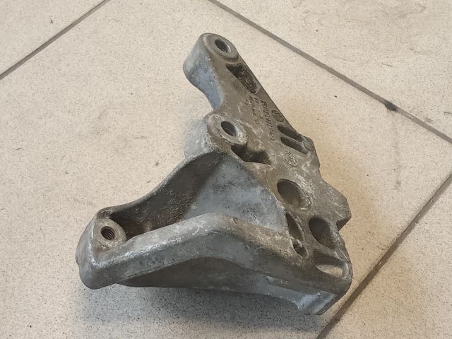 bontott VW GOLF V Váltó Tartó Bak (Pozíciófüggetlen)