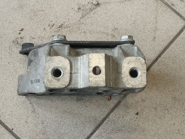 bontott VW GOLF V Váltó Tartó Bak (Pozíciófüggetlen)