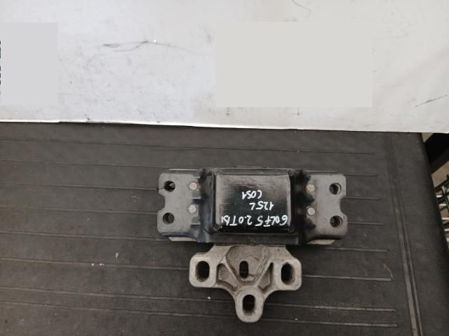 bontott VW GOLF V Váltó Tartó Bak (Pozíciófüggetlen)