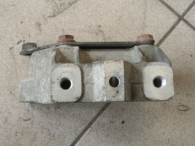 bontott VW GOLF V Váltó Tartó Bak (Pozíciófüggetlen)