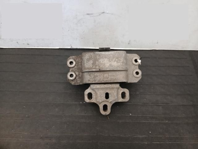 bontott VW GOLF V Váltó Tartó Bak (Pozíciófüggetlen)