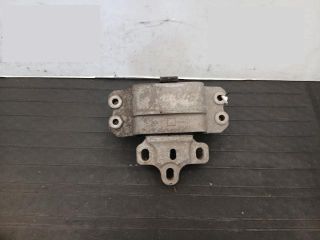 bontott VW GOLF V Váltó Tartó Bak (Pozíciófüggetlen)