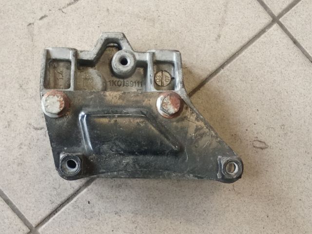 bontott VW GOLF V Váltó Tartó Bak (Pozíciófüggetlen)