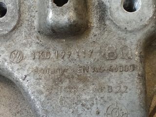 bontott VW GOLF V Váltó Tartó Bak (Pozíciófüggetlen)