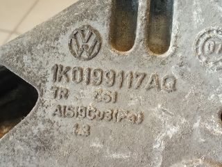 bontott VW GOLF V Váltó Tartó Bak (Pozíciófüggetlen)