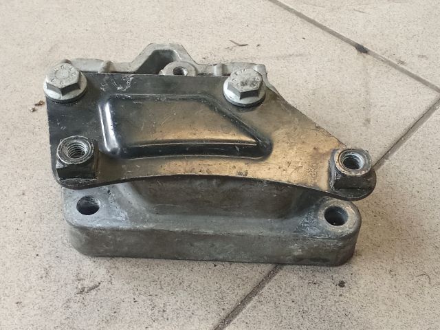 bontott VW GOLF V Váltó Tartó Bak (Pozíciófüggetlen)