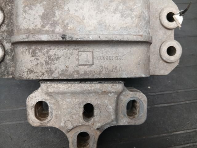 bontott VW GOLF V Váltó Tartó Bak (Pozíciófüggetlen)