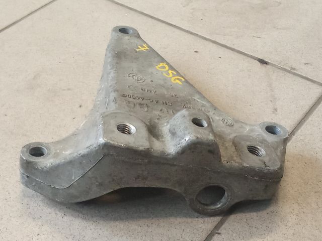 bontott VW GOLF V Váltó Tartó Bak (Pozíciófüggetlen)